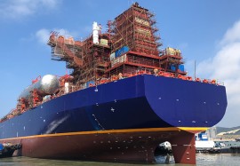 大连,2018年7 月 18日-海上丝绸之路喜迎双节点：首艘85,000cbm VLEC船下水及第二艘开工